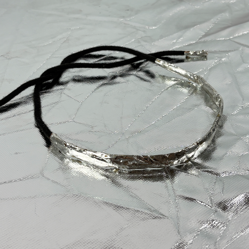 CHOKER